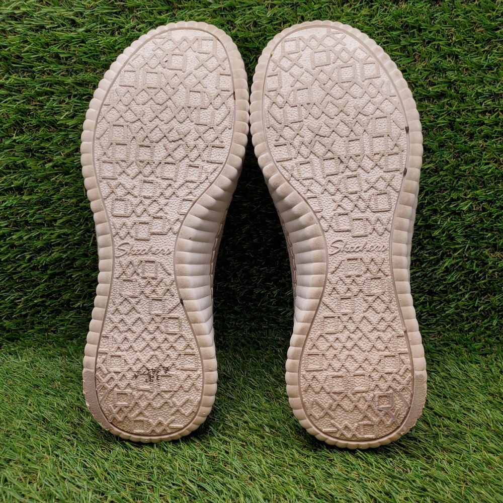 Skechers Wilshire Blvd SIZE 9.5 Women's Slip On Washable Vegan Sneaker Taupe - Picture 2 of 9